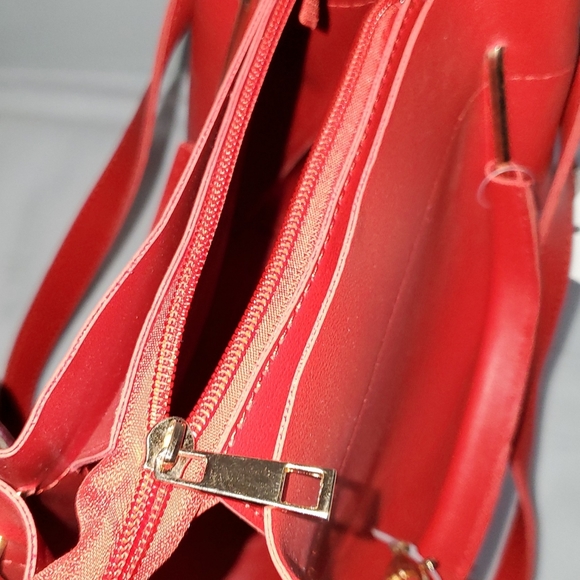 VEGAN NWT RARE DUAL STRAP STYLE SHOULDER BAG - Picture 14 of 16